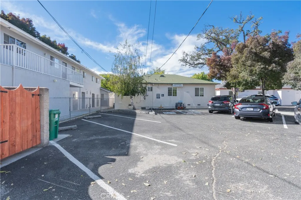 1104 Vine St Unit A, Paso Robles, CA 93446