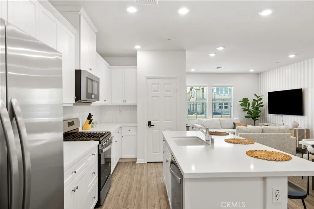 Additional image 7 of 3957 E Huntington St, Ontario, CA 91761