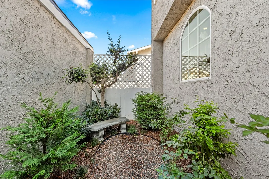 Additional image 67 of 18576 Vallarta Dr, Huntington Beach, CA 92646