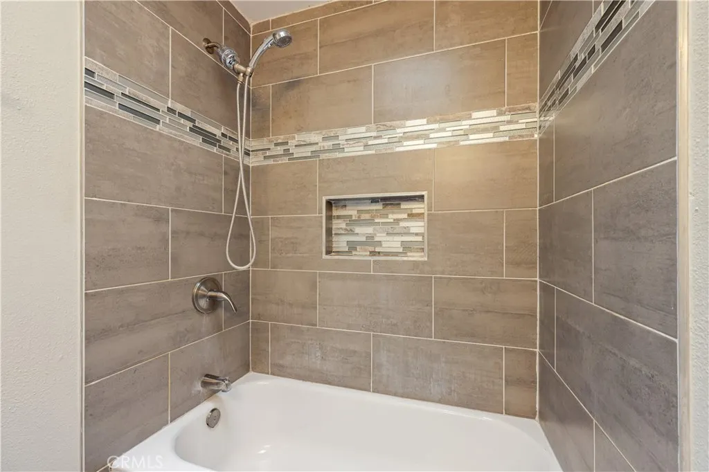 Additional image 23 of 5690 Cervantes Ave, San Diego, CA 92114