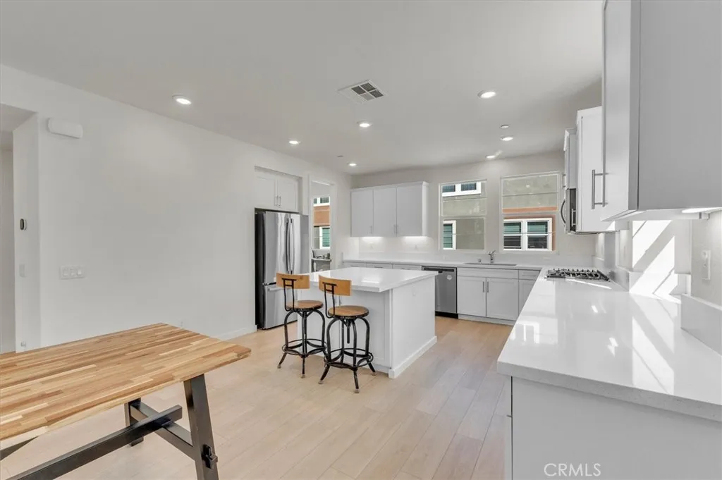 Additional image 93 of 27116 Valley Oak Place, Valencia, CA 91355