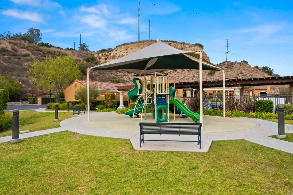 Additional image 62 of 2753 Bellezza Dr, San Diego, CA 92108