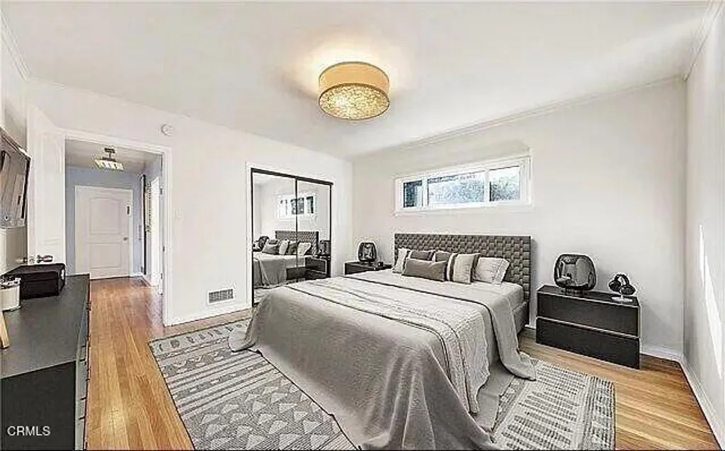 Additional image 7 of 5701 Corbin Avenue, Tarzana, CA 91356