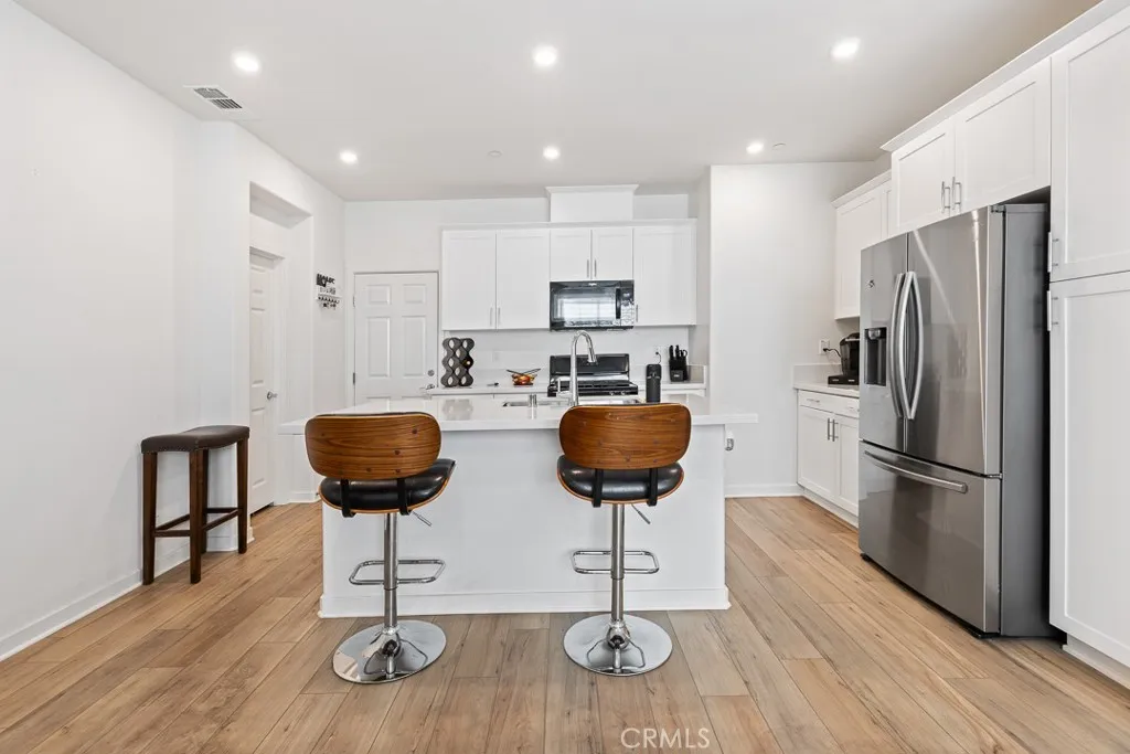 Additional image 34 of 975 W Clover Ave, Rialto, CA 92376