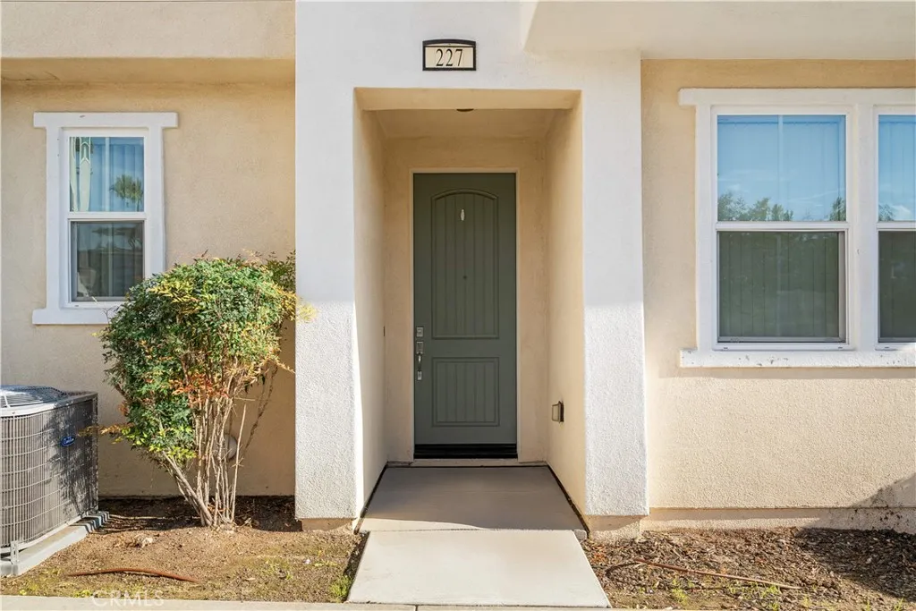 Additional image 4 of 227 Promenade St, Pomona, CA 91767