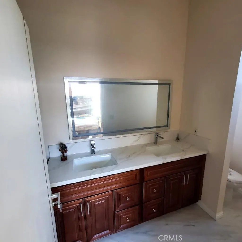 Additional image 17 of 3765 Globe, Los Angeles, CA 90066