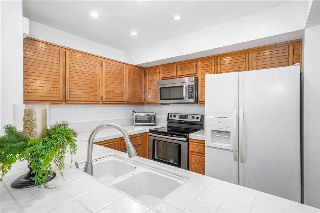 Additional image 39 of 25712 Le Parc Unit 48, Lake Forest, CA 92630