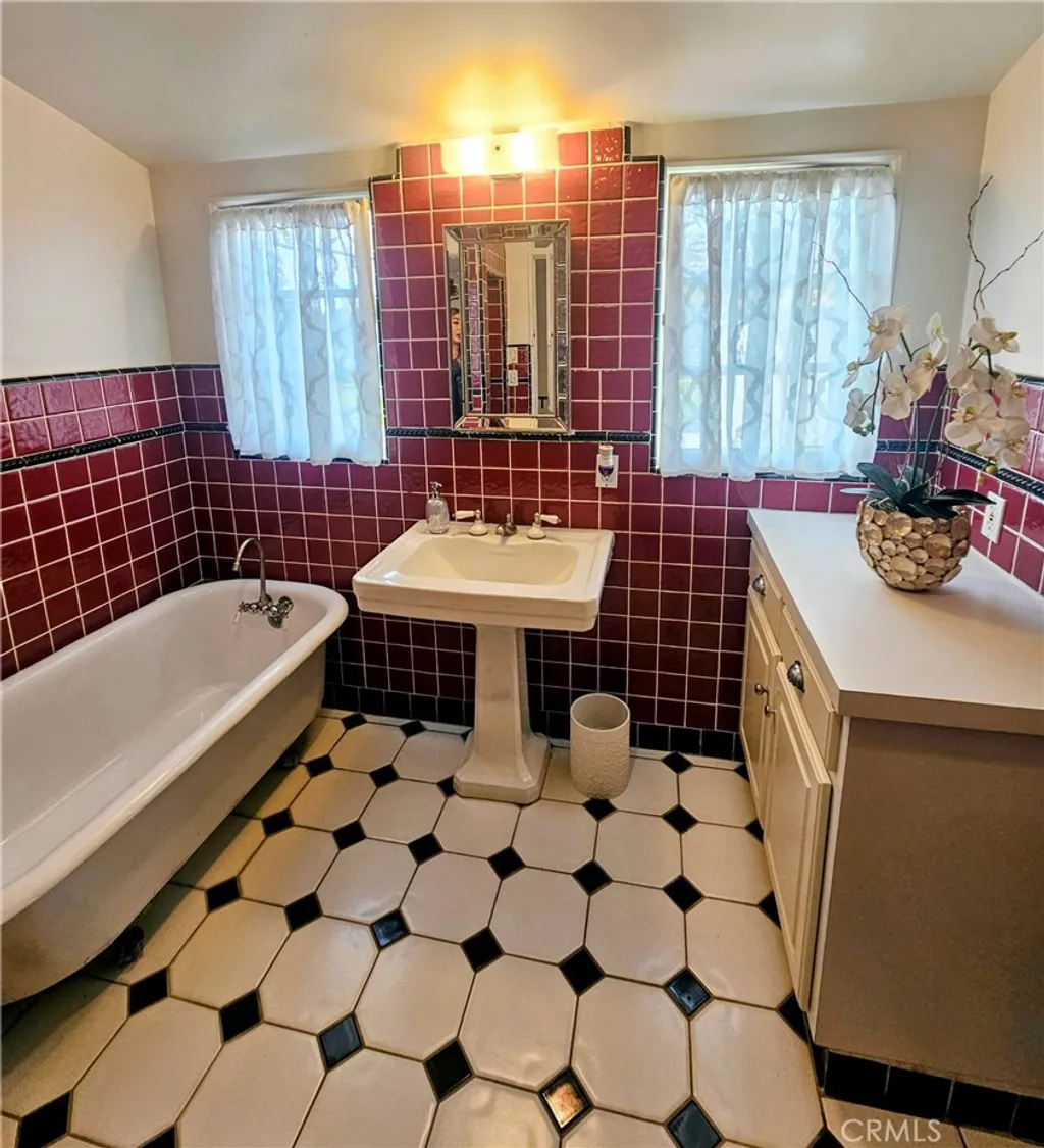 Additional image 17 of 1005 W Roses Rd, San Gabriel, CA 91775