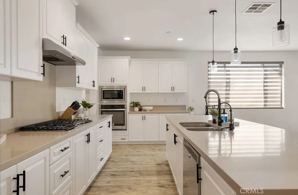 Additional image 37 of 11661 Forsythia St, Jurupa Valley, CA 91752