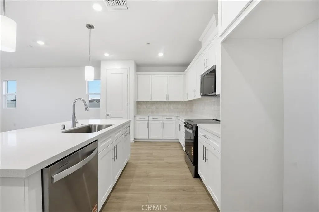 Additional image 49 of 5564 Gem Court, Lancaster, CA 93536