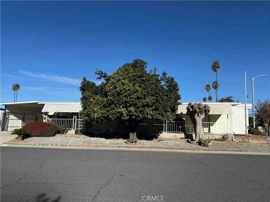 Additional image 3 of 590 Santa Lucia Dr, Hemet, CA 92543