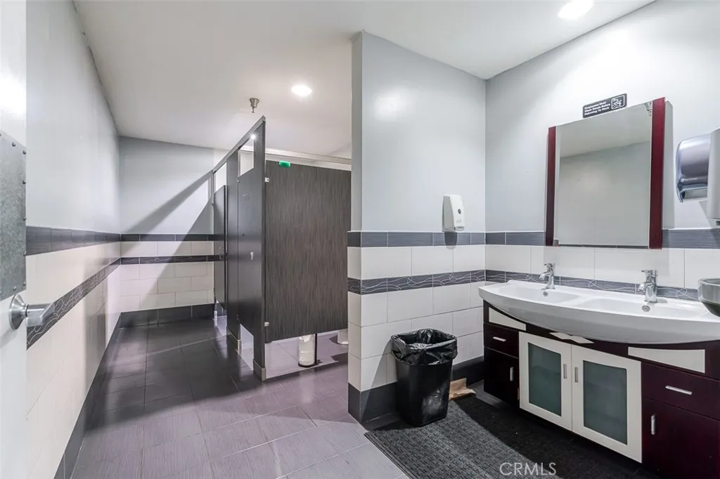 Additional image 14 of 9142 Independence, Chatsworth, CA 91311