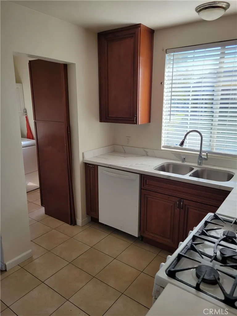 Additional image 54 of 1220 E 121st St, Los Angeles, CA 90059