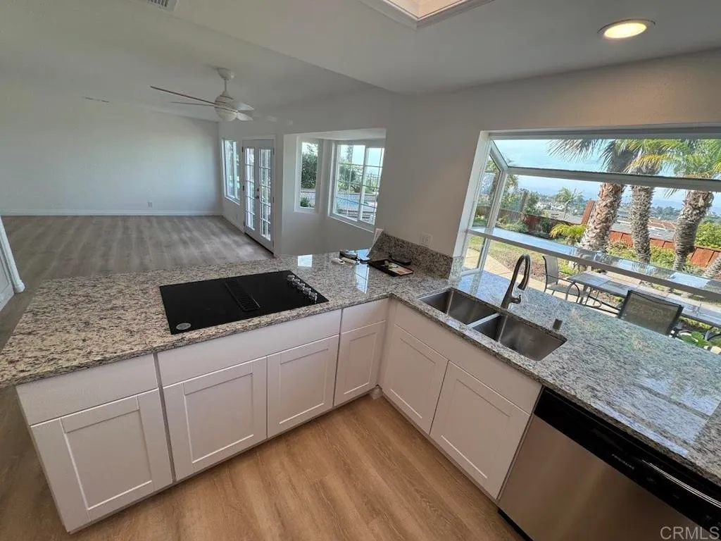 Additional image 40 of 1518 Bella Vista Dr, Encinitas, CA 92024