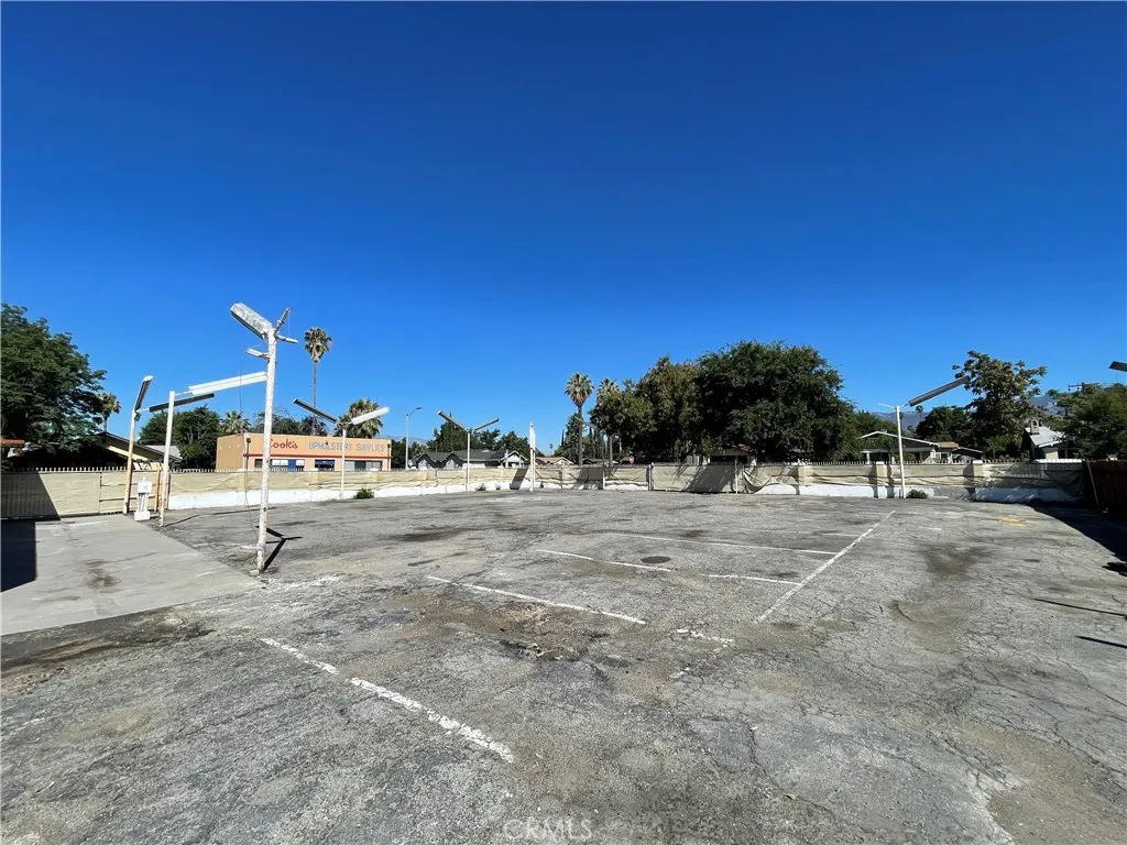 Additional image 29 of 1443 N E, San Bernardino, CA 92405