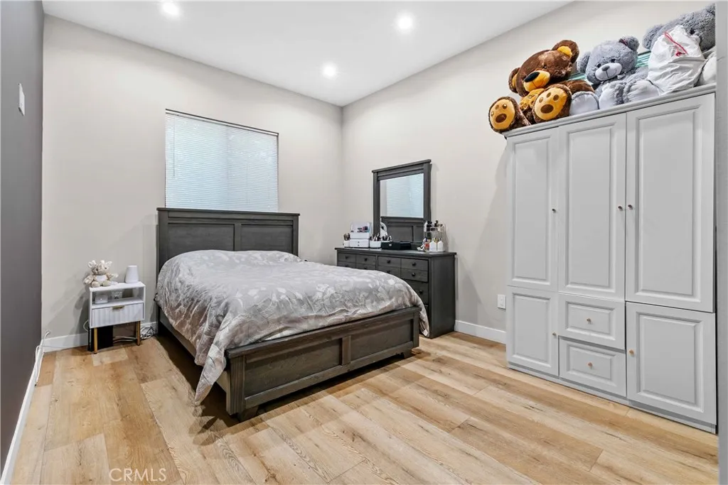 Additional image 133 of 1918 N Maple St, Burbank, CA 91505