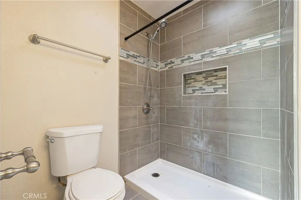 Additional image 48 of 5690 Cervantes Ave, San Diego, CA 92114