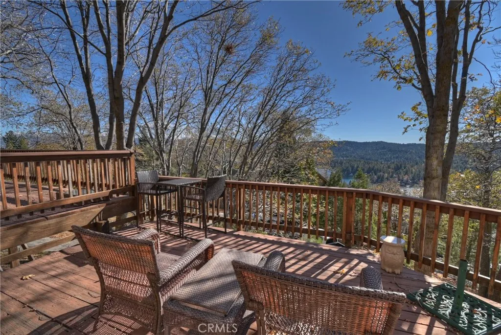 Additional image 4 of 27685 St Bernard Ln, Lake Arrowhead, CA 92352