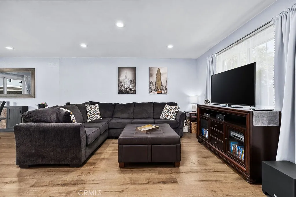 Additional image 5 of 19844 Berkshire Ln, Huntington Beach, CA 92646