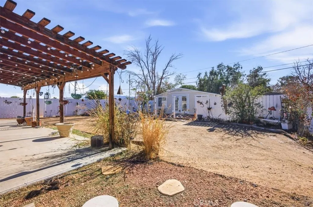 Additional image 31 of 21215 Sandia Rd, Apple Valley, CA 92308