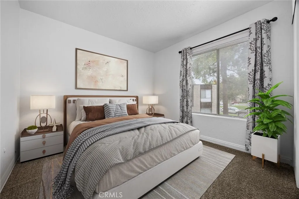 Additional image 16 of 5908 Almendra Court Unit C, Bakersfield, CA 93309