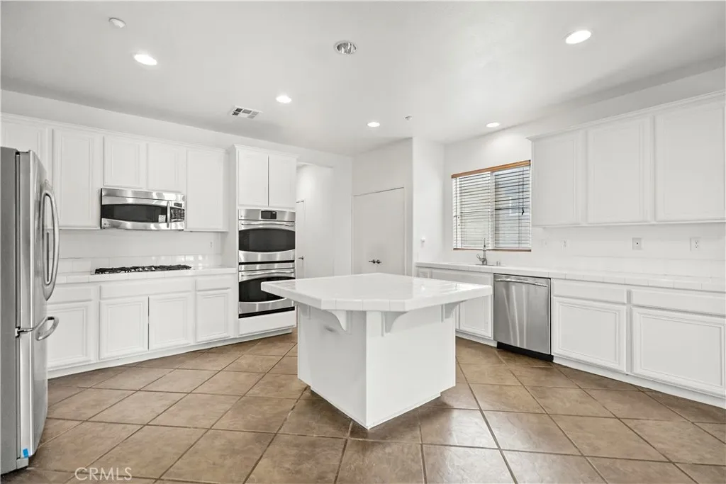 Additional image 59 of 16198 Lake Padden Ln, Fontana, CA 92336