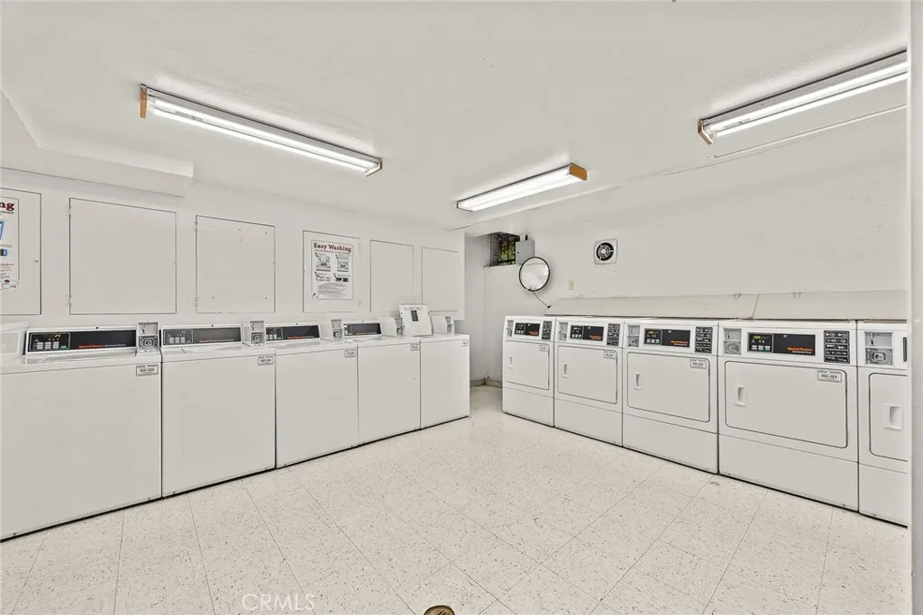 Additional image 72 of 360 S Euclid Avenue S Unit 219, Pasadena, CA 91101