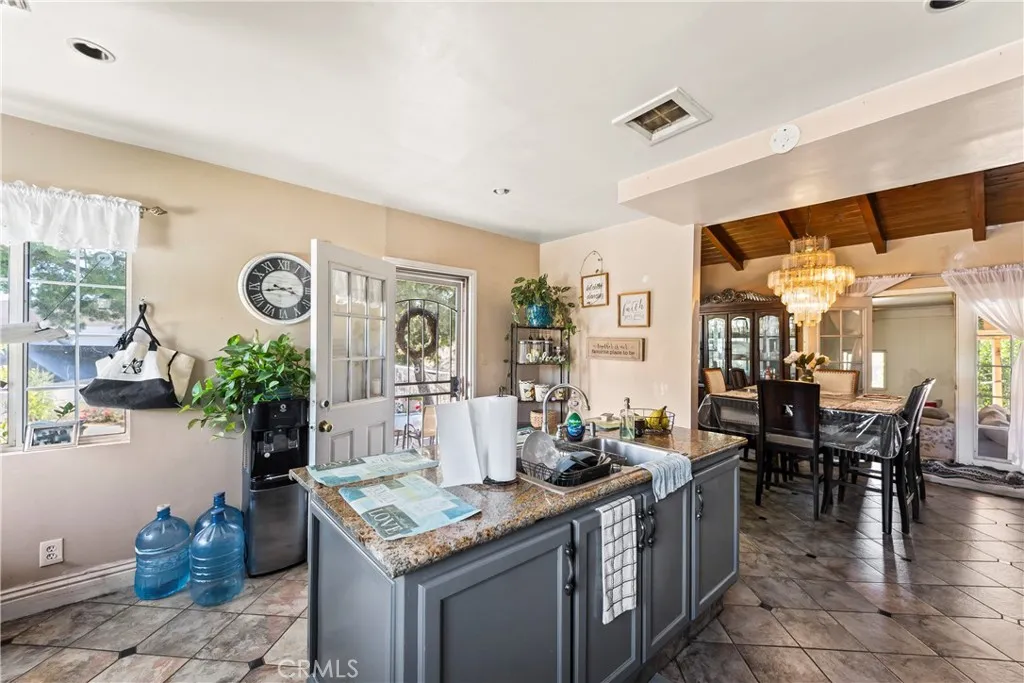 Additional image 45 of 822 Corona Ave, Corona, CA 92879