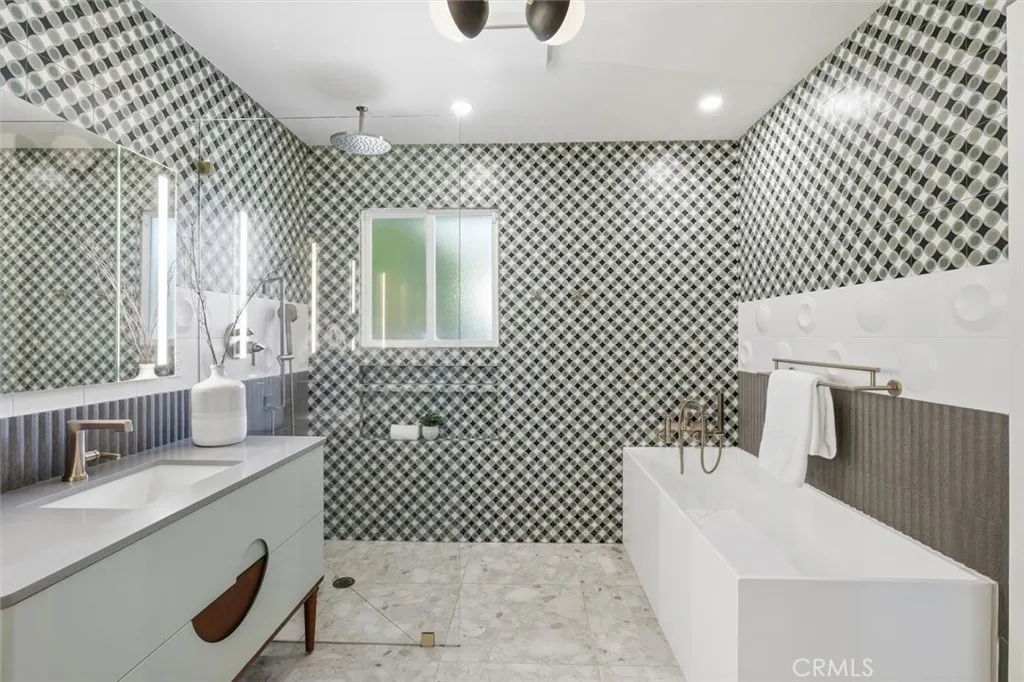 Additional image 33 of 1205 Bryant Rd, Long Beach, CA 90815