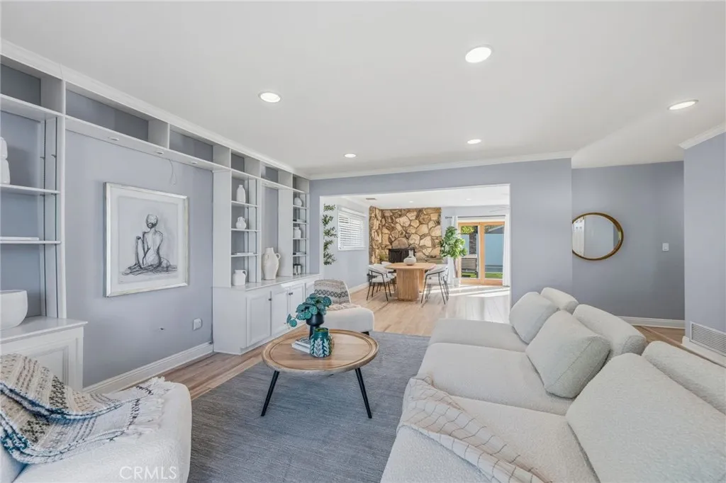 Additional image 10 of 23010 Hartland, West Hills, CA 91307