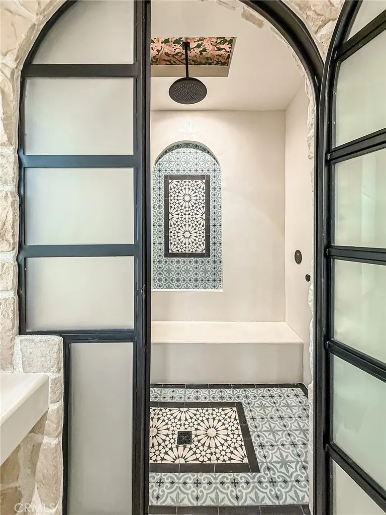 Additional image 139 of 33239 Mulholland Highway, Malibu, CA 90265