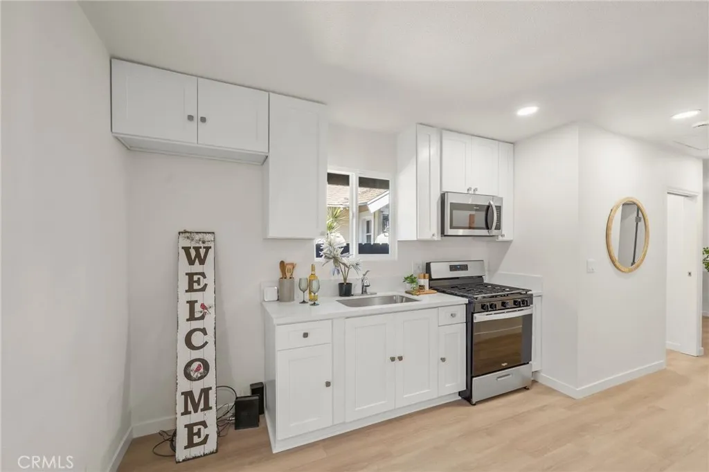 Additional image 9 of 408 Orange Ave, Long Beach, CA 90802