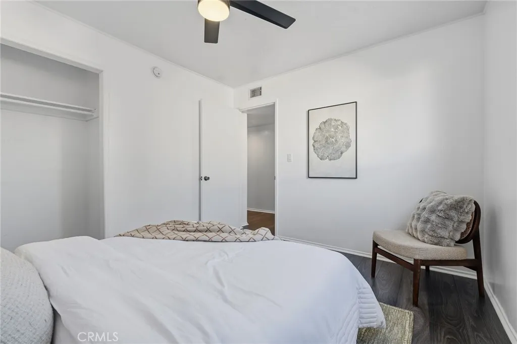 Additional image 32 of 13567 Valerio Street Unit F, Van Nuys, CA 91405
