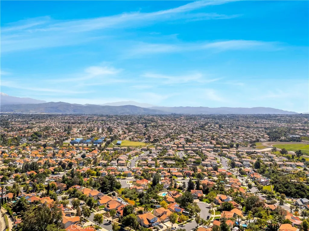 Additional image 11 of 1475 Labrador Cir, Corona, CA 92882