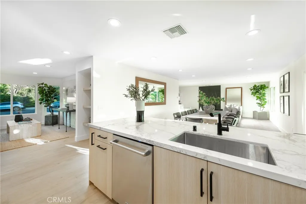 Additional image 20 of 23534 Aetna st, Woodland Hills, CA 91367