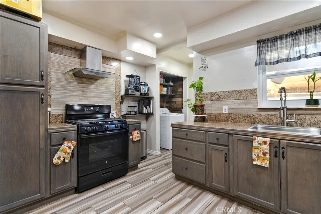 Additional image 12 of 1708 N Pico Ave, San Bernardino, CA 92411