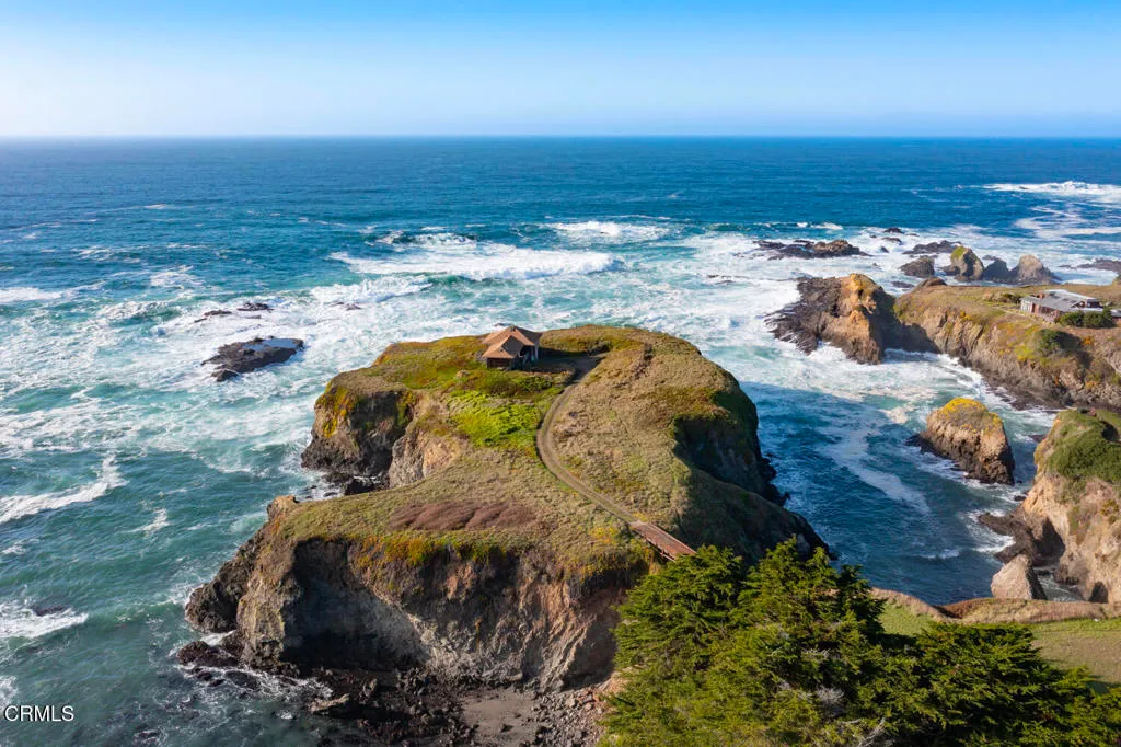 Additional image 47 of 45525 S Caspar Drive, Mendocino, CA 95460