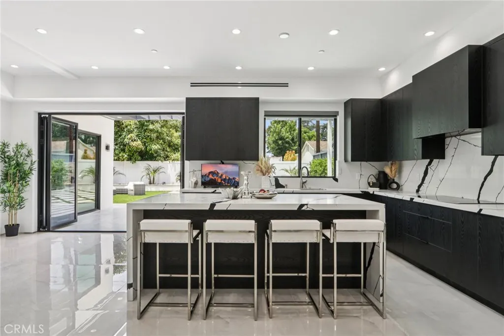 Additional image 76 of 2227 N Lamer Street, Burbank, CA 91504