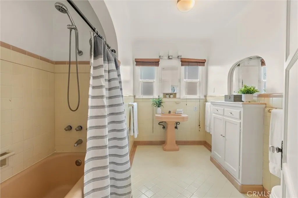 Additional image 18 of 2692 San Francisco Avenue, Long Beach, CA 90806