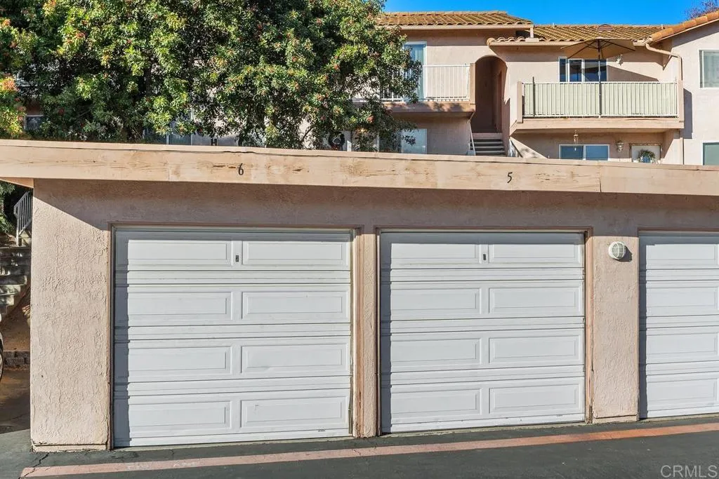 Property image for 31916 Del Cielo Este Unit 6, Bonsall, CA 92003