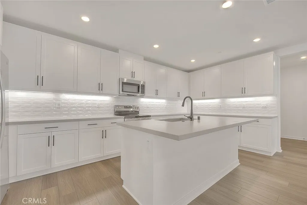 Additional image 4 of 12903 Paradiso Unit 201, Eastvale, CA 92880