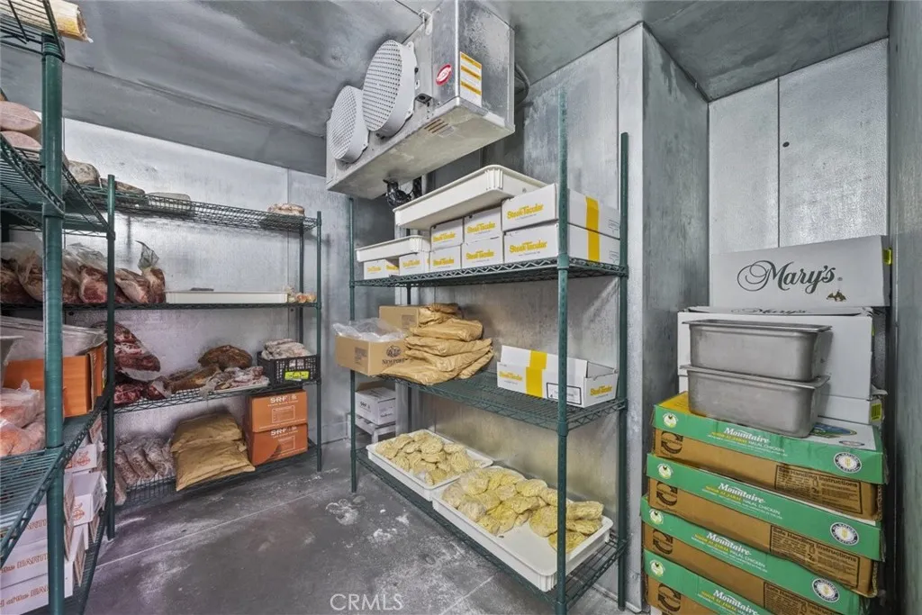 Additional image 69 of 12061 Strathern Street, North Hollywood, CA 91605