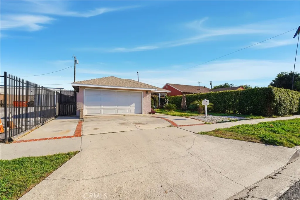 Additional image 5 of 12318 Halo Dr, Lynwood, CA 90262