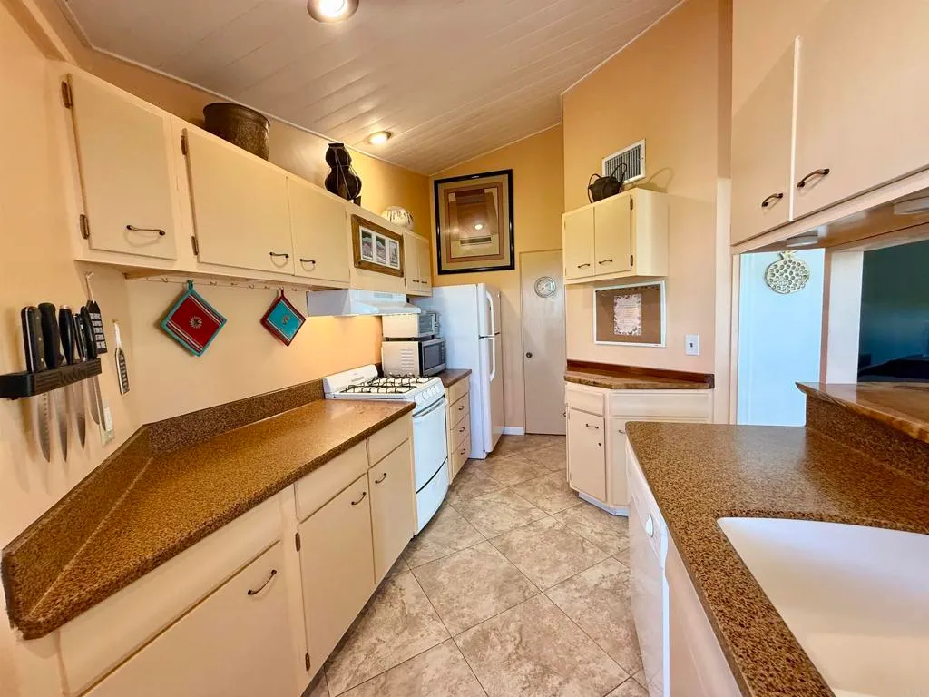 Additional image 18 of 37800 Da Vall Drive Unit 10, Rancho Mirage, CA 92270