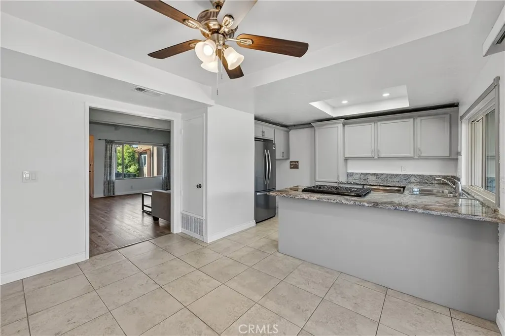 Additional image 13 of 13722 Red Hill Ave Unit 20, Tustin, CA 92780