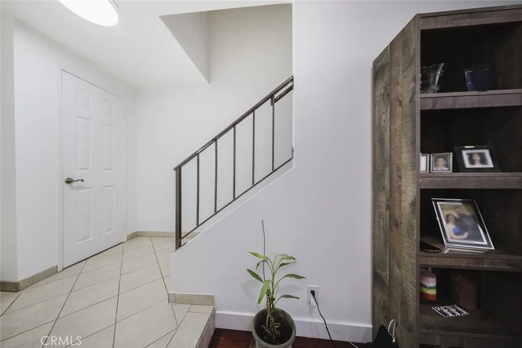 Additional image 47 of 9775 Via Roma, Burbank, CA 91504