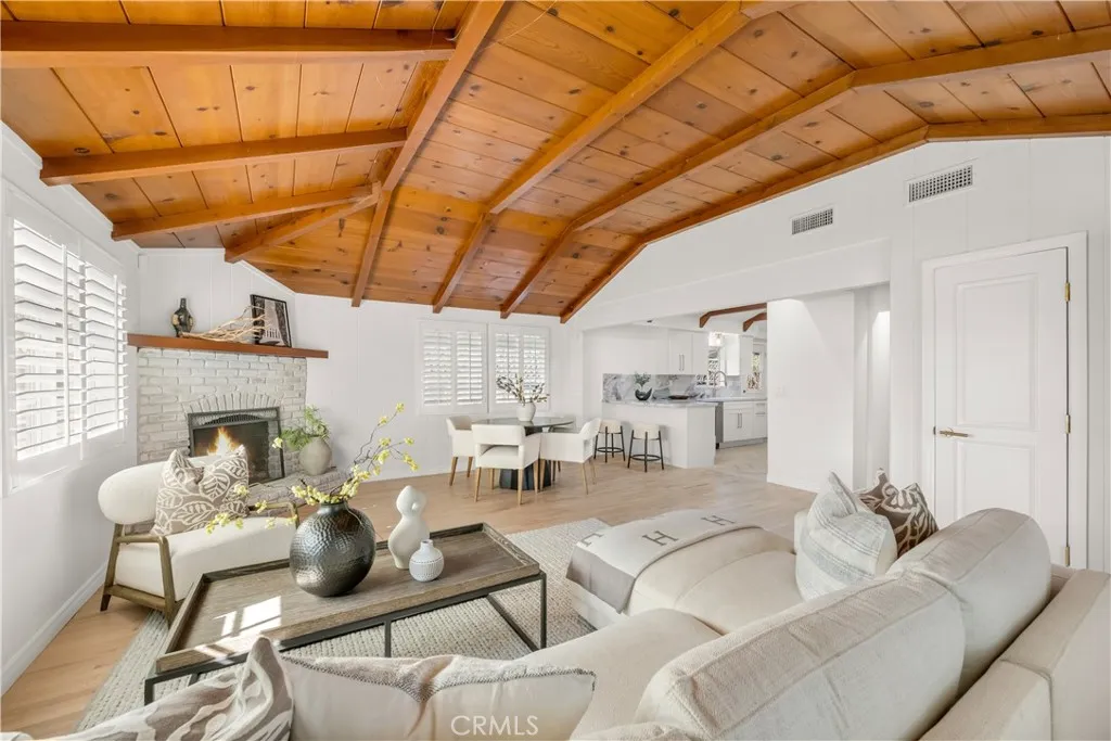 Additional image 8 of 370 E 19th St, Costa Mesa, CA 92627