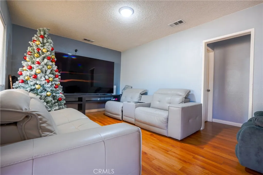 Additional image 5 of 2312 Flores Street, San Bernardino, CA 92407