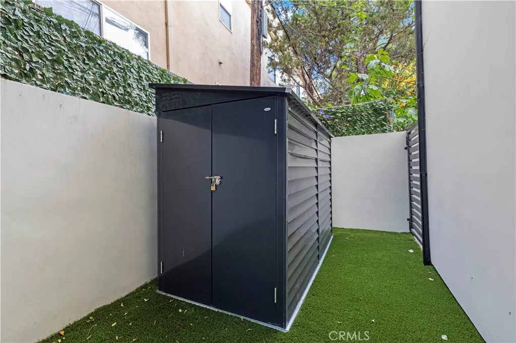 Additional image 71 of 5248 Segals Way, Sherman Oaks, CA 91411