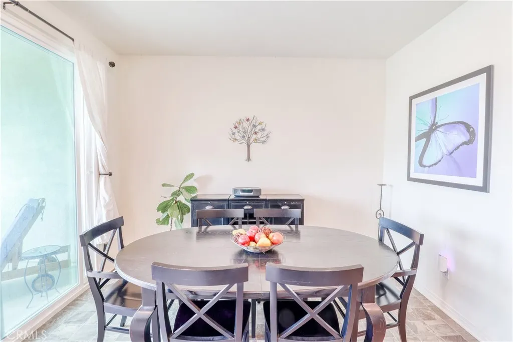 Additional image 22 of 16540 Wyndham Lane Unit 10, Fontana, CA 92336